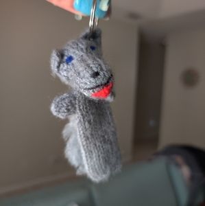 NWOT Wolf Crocodile Native American Keychain Finger Puppet Charm Trinket Knit